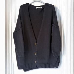 7115 BY SZEKI 100% Merino Lambswool Cardigan in Black  Size M